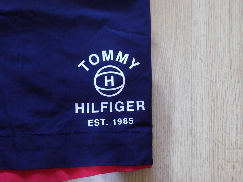 нови къси панталони tommy hilfiger/calvin klein шорти оригинални L/S