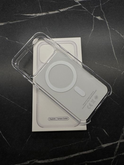 Husă iPhone Transparentă cu Protecție Cameră – Design Premium