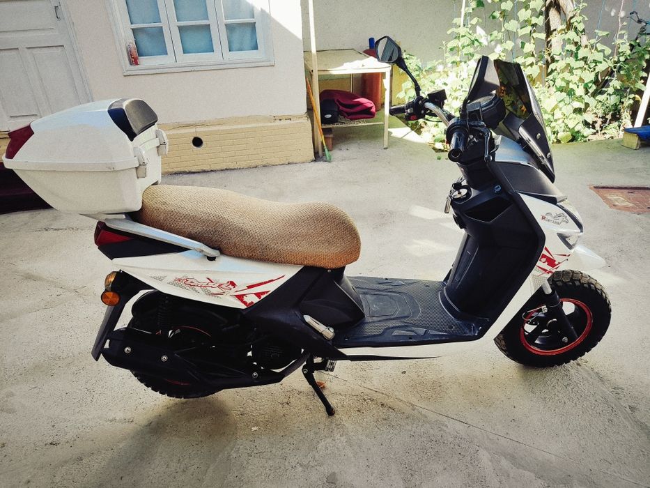 Motosikl 150 kub 100 ga 3 ta rasxot qiladi