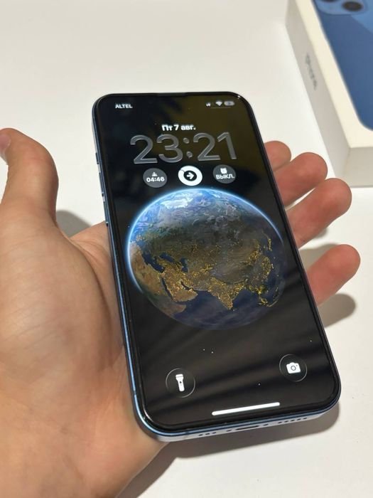 Телефон Iphone 13