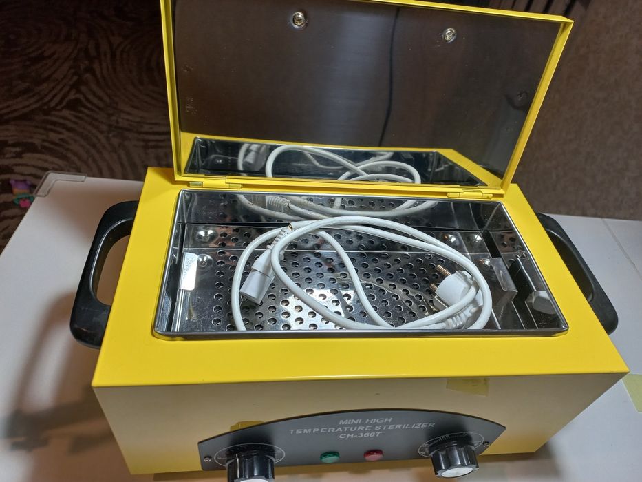 Продам все для Маникюра