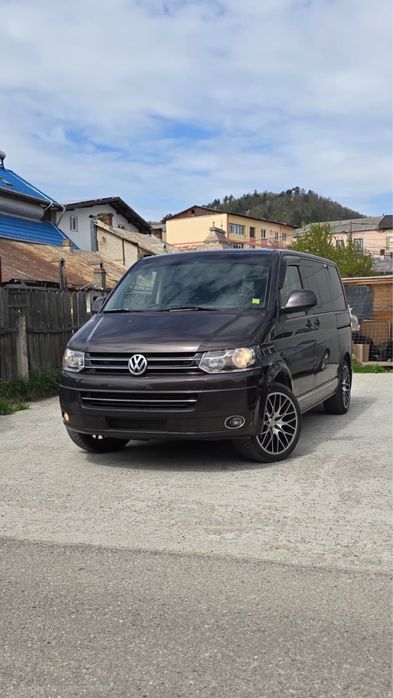 VW T5 Multivan 2011-firma