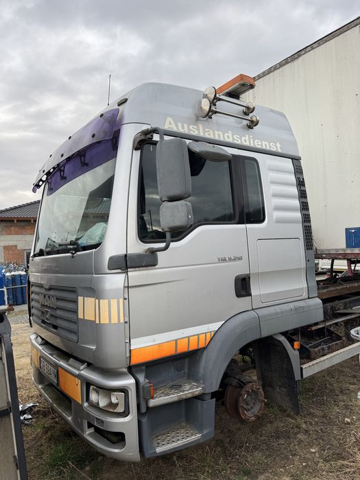 Vand cabina MAN + alte piese de MAN URGENT