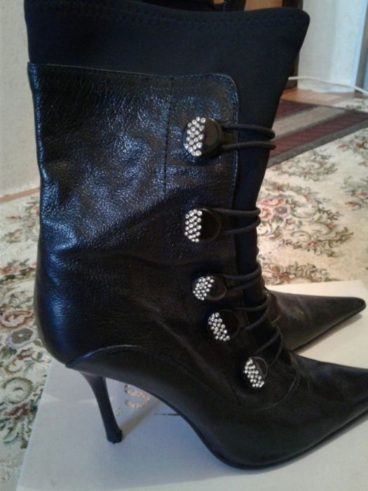 Продам сапожки демисезонные