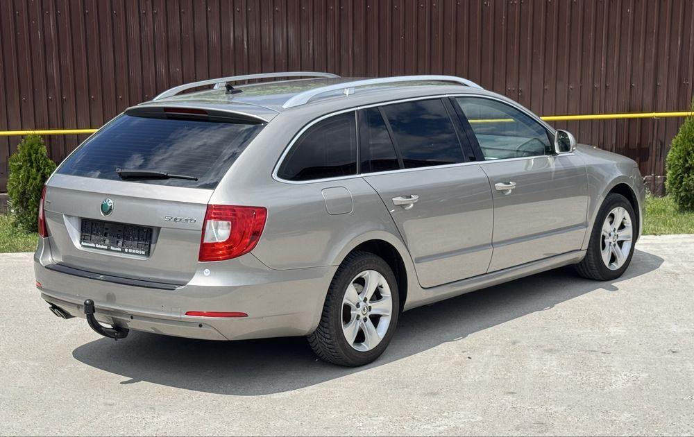 VOLKSWAGEN Passat CC 2009 — imagine 4
