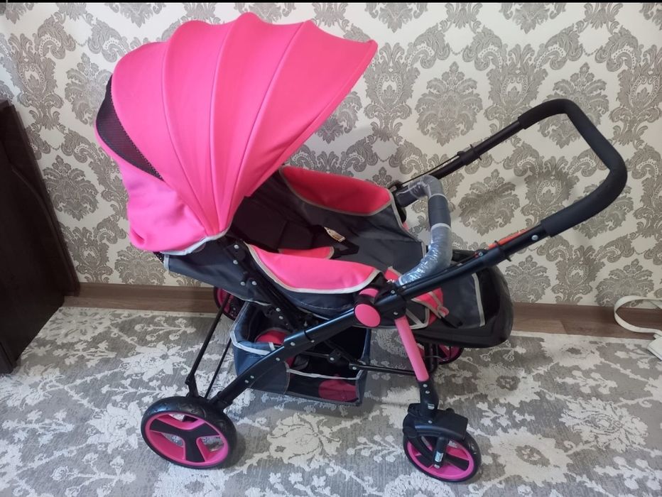 Детская коляска в хорошем состоянии