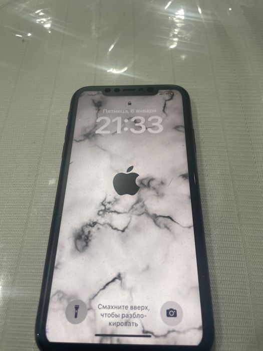 Продам iPhone 11 128g