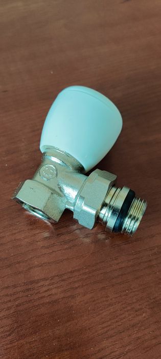 Вентиль проходной 1/2