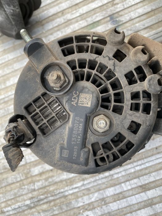 Alternator Chevrolet Captivia Opel Antara 2.2CDTI Pret 500 lei
