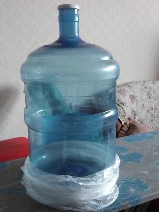 Бутыли бытовые для воды