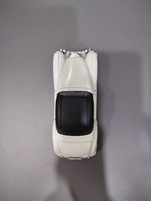 Металлические машинки