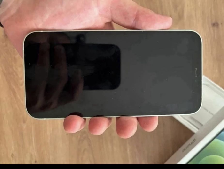 Iphone 12 64 gb 78% sanatatea bateriei