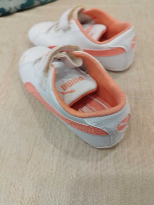 оригинални маратонки за момичета 27 номер пума нови puma