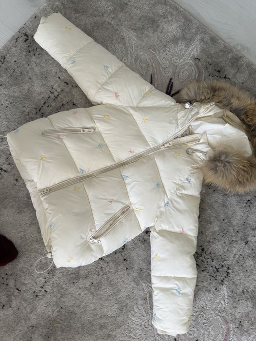 Продам куртку белую зимнию