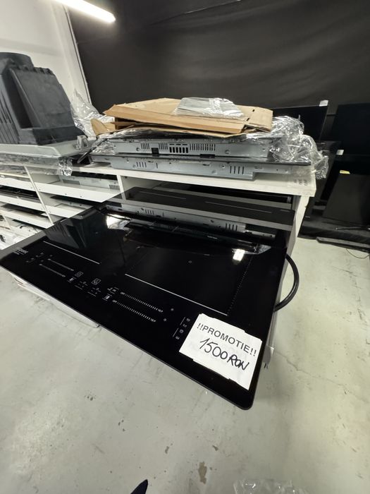 Plită incorporabilă pe inducţie Hotpoint HS5160C NE