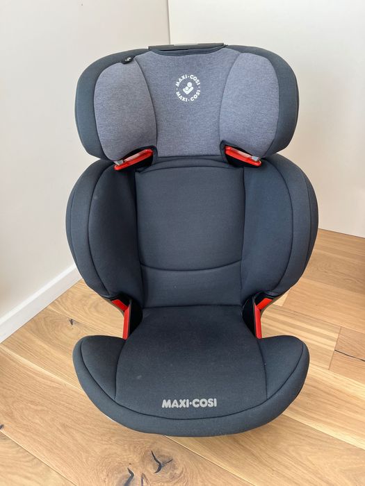 Столче за кола Maxi Cosi Rodifix 15-36 kg