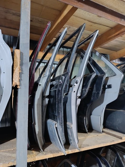 Дверь на Мерседес W 124 W 201(190)