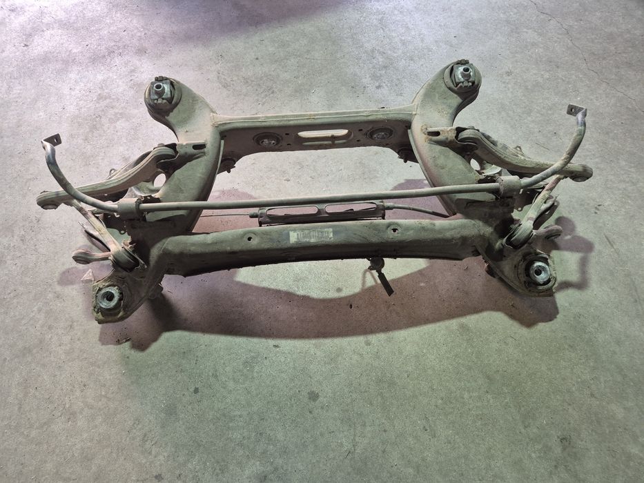 Заден мост Мерцедес W212 S212 C207 W204 Mercedes магаре