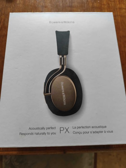 Продавам висок клас безжични HI-FI слушалки Bowers&Wilkins PX