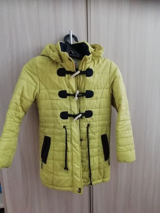 Продам куртки зимние и весенние