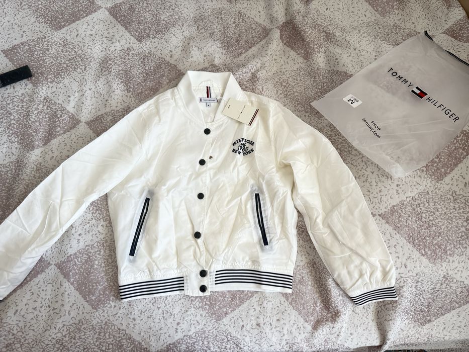 Бомбер Tommy Hilfiger