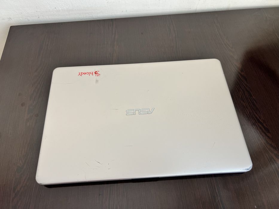 Asus videocarta + SSD