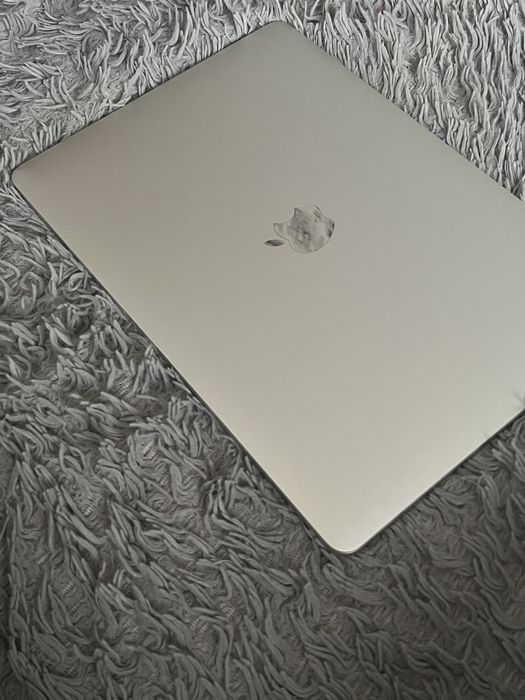 MacBook 13 PRO 2019