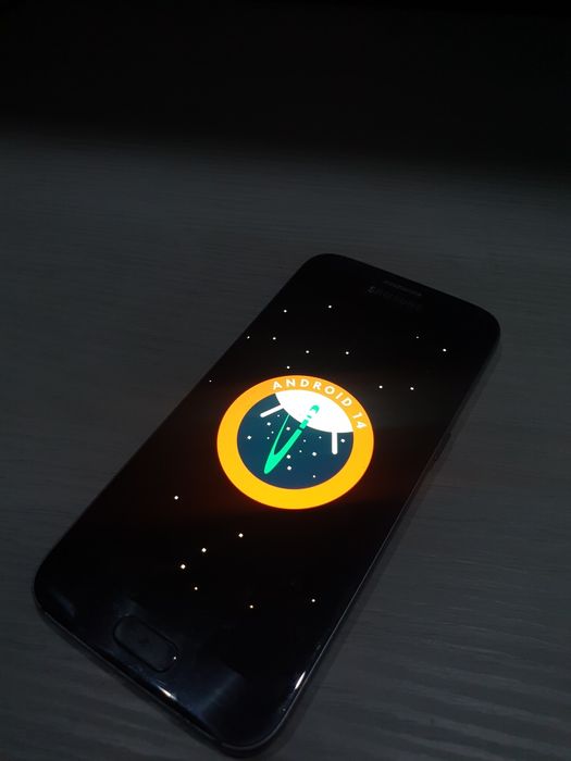 Продам Samsung s7