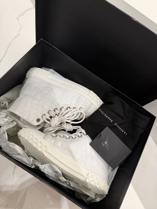 Кожени кецове Giuseppe Zanotti