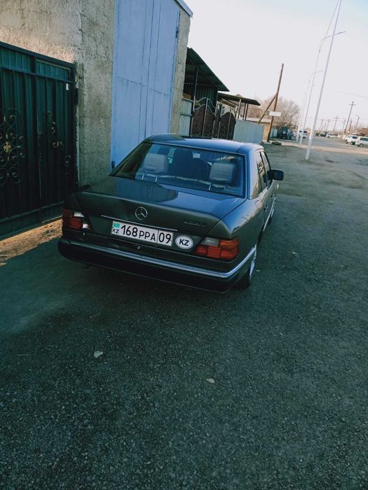 Продам Мерседес 124, обьем 2,3