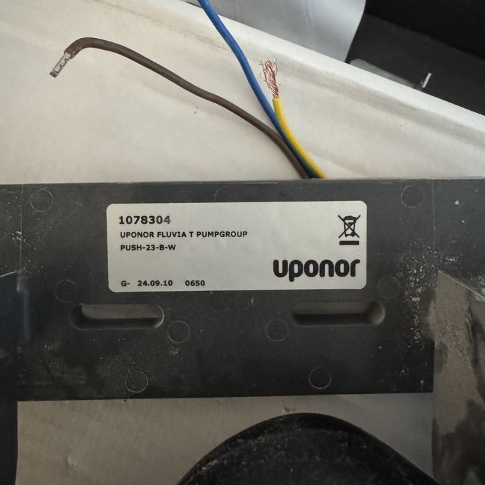 Vand grup pompare Uponor