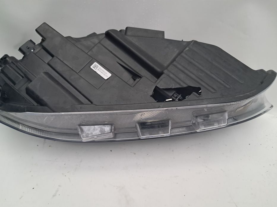 Фар Ford Focus  Full Led 2022/24г