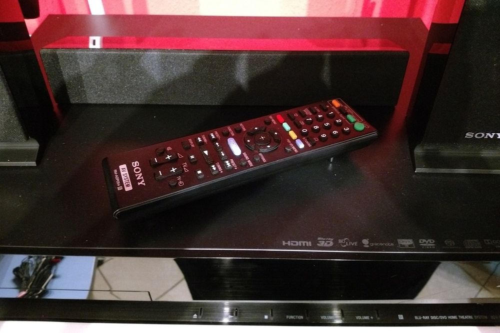 Продается Домашний Кинотеатр  Sony Blu-ray BDV-E870
Home Theatre Syst