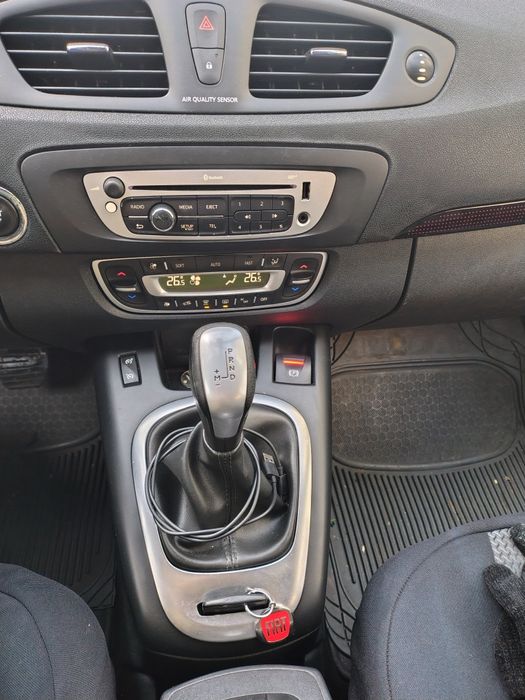 Renault Scenic ,cutie automată 2012