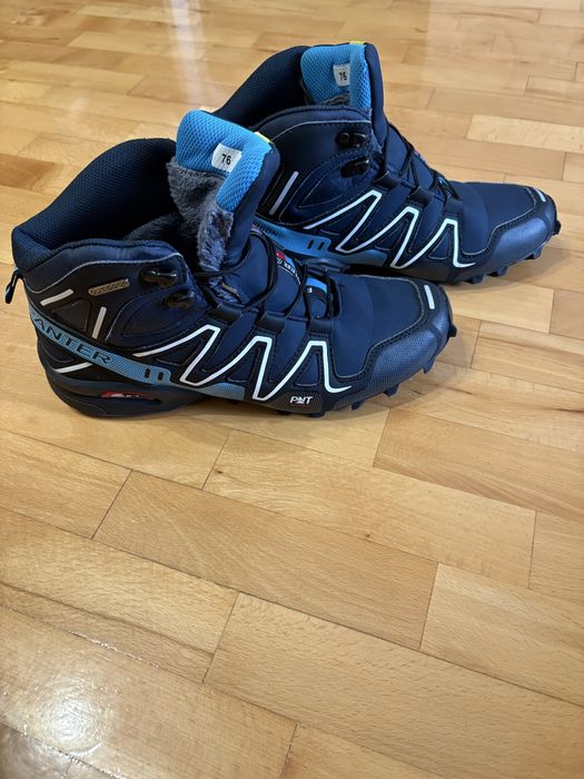 Продавам туристически обувки Panter