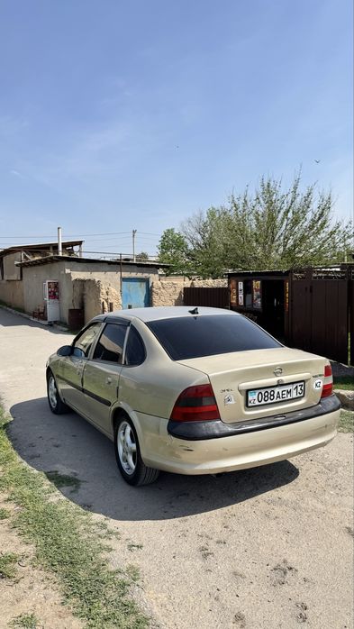 Опель вектра б, Opel vectra b