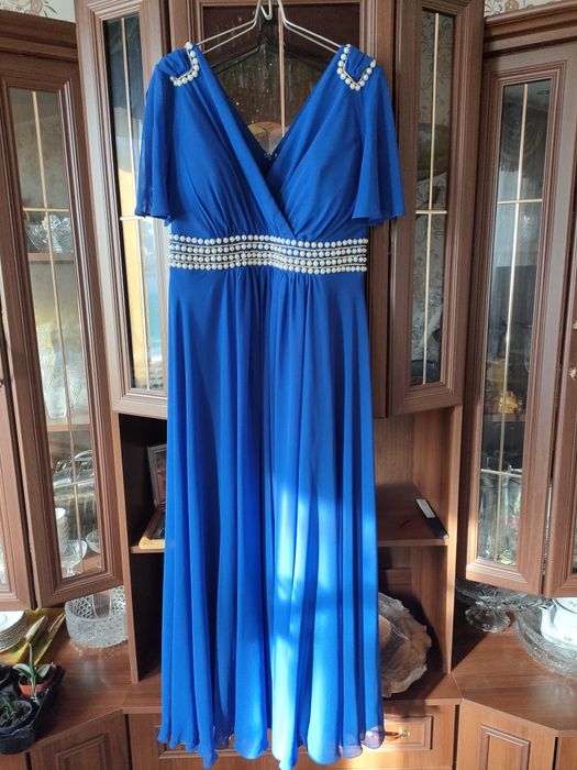 Выпускные вечерние платья