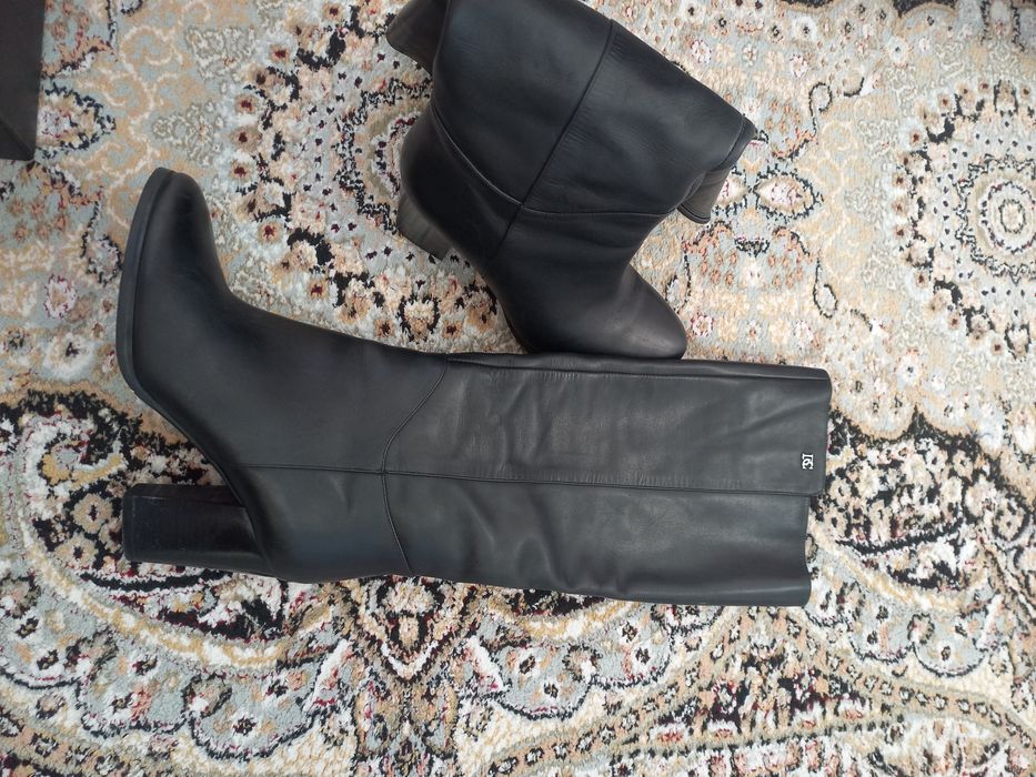 Продам женские зимние сапоги от Basconi