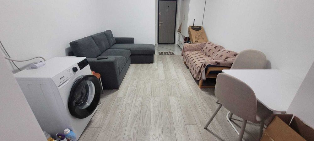 Garsoniera in Onesti, zona de sus, etaj 2.