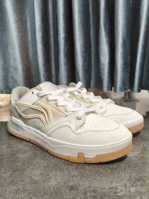 Оригинальные кроссовки Lining Common 80s