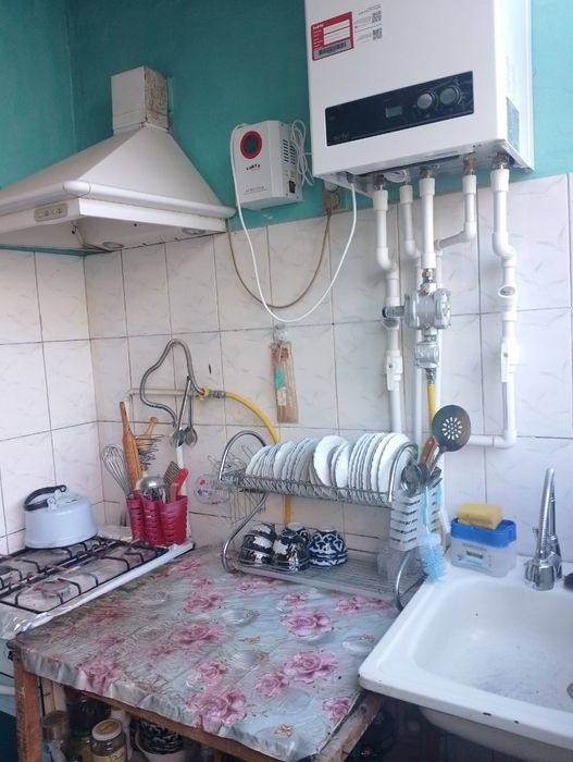 3 xonali dom  Davlat xizmatlari yonidagi dom