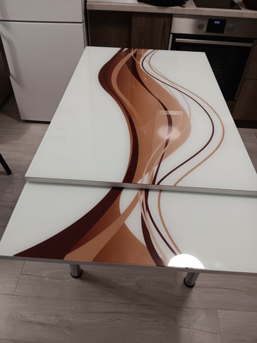 Трапезна маса разтегателна