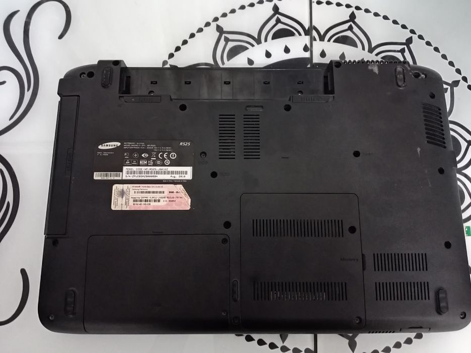 Ноутбук samsung r525