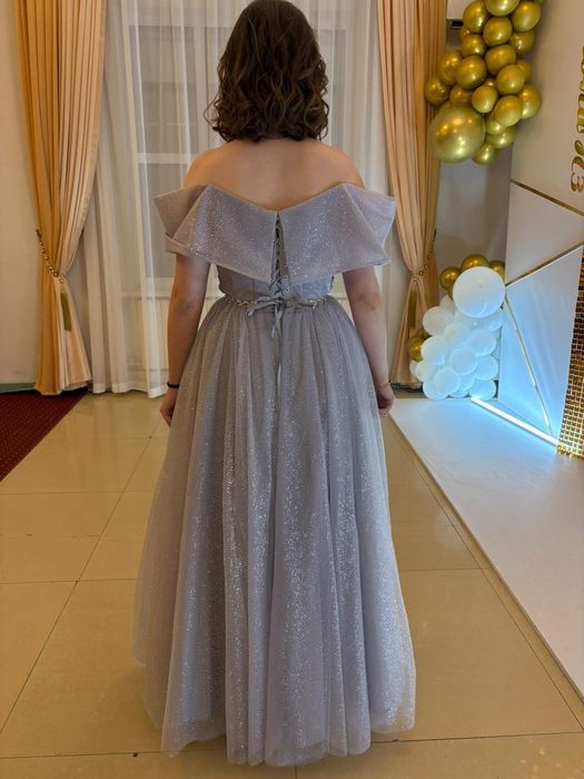 Продаётся платье