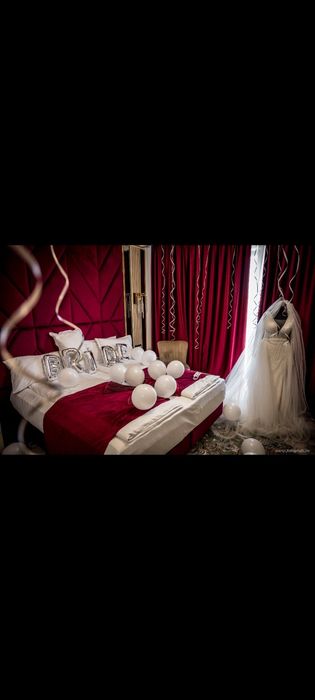 Aranjamente nunta, manechini, măsuță gatit, decor bride,