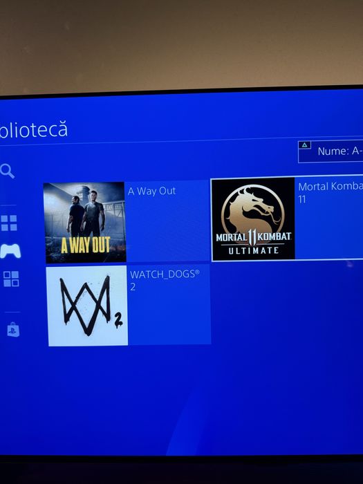 PlayStation 4 Slim ( PS4 )