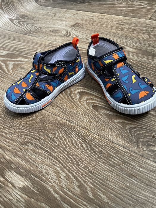 Детски сандали