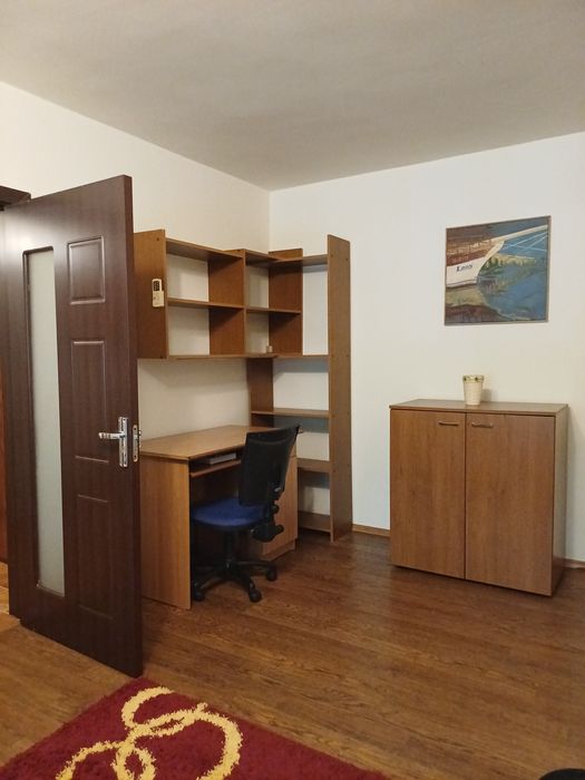 Inchiriez apartament 2 camere Titan Auchan  Ozana