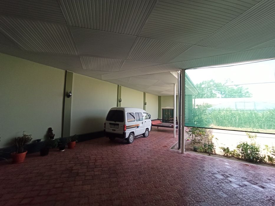 Махаллада 13 сотихли Ховли Уй сотилади