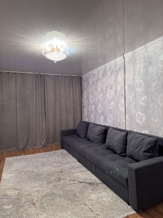 Продается серый диван 3-х метровый